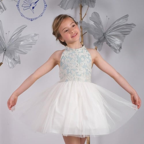 فستان تل بعباءة أوف وايت وصدر تيفاني