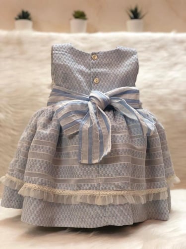 فستان بيبي بحزام وخيوط سماوية والأورقنزا