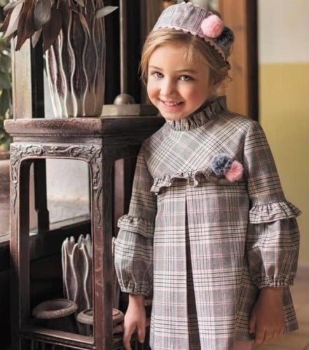 فستان كاروهات رمادي ووردي