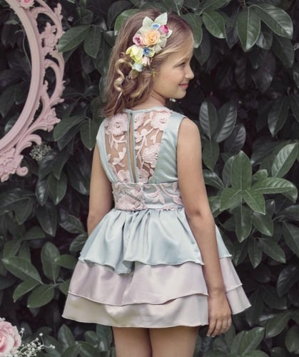 فستان حرير طبقات بظهر مطرز