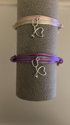 اسوارة سماعة طبيه