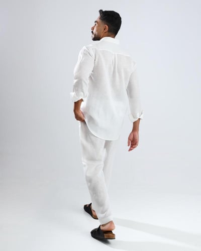 بنطلون ابيض