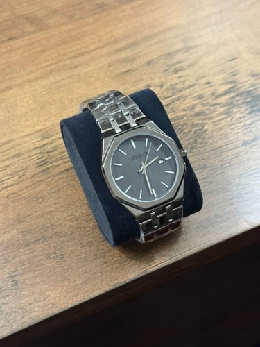 ساعه رجاليه فضي