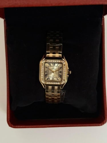 ساعة نسائية باللون الذهبي LOUISMARTIN -مينا ذهبي