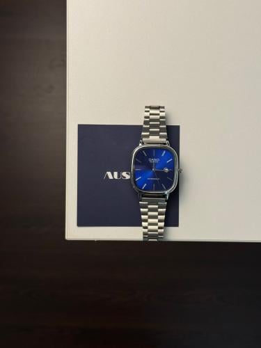 ساعة رجالي كاسيو فضي - ميناء ازرق