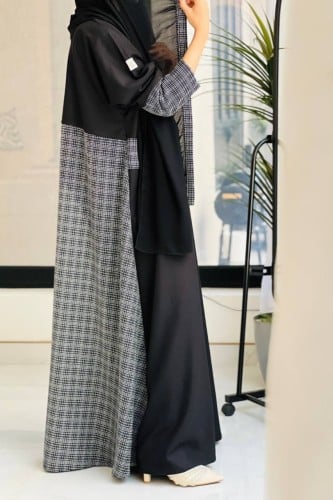 عبايه شتويه أنيقه شمواه اسود بتدخيله قماش شانيل كح...