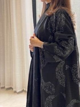 عبايه انيقه كلوش دبل شيفون