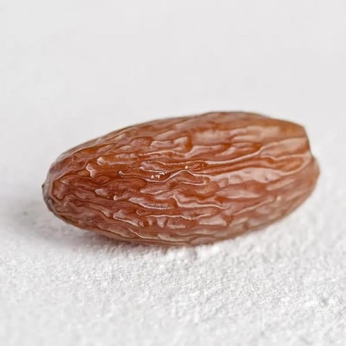 تمر مجدول عضوي فاخر