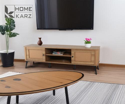 طاولة تلفاز من الخشب