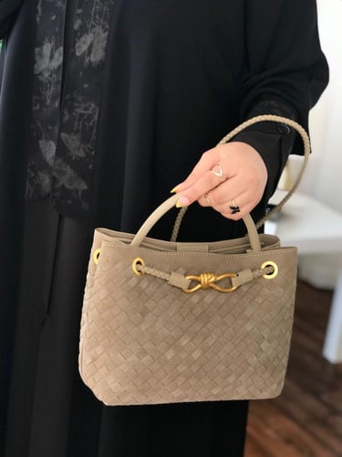 حقيبة بوتيغا توت باق ..