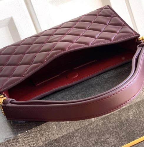 حقائب شانيل كلاسيك X