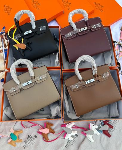 حقيبة هيرمز بقفل سيلفر ..