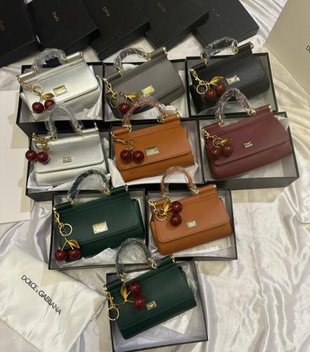 حقيبة دولتشي اند جبانا medium.