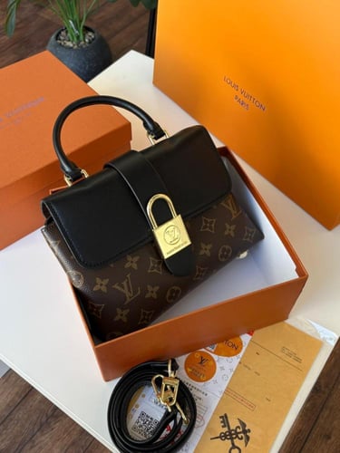 حقيبة لويس فيتون تابي بقفل ..