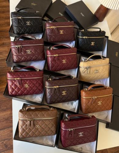 حقيبة شانيل ميني كلاسيك مطفي ..