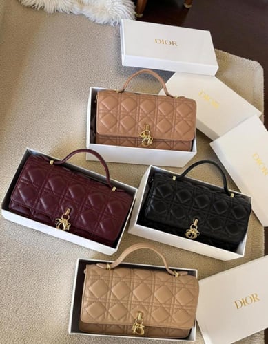 حقيبة ديور تابي كلاسيك ..
