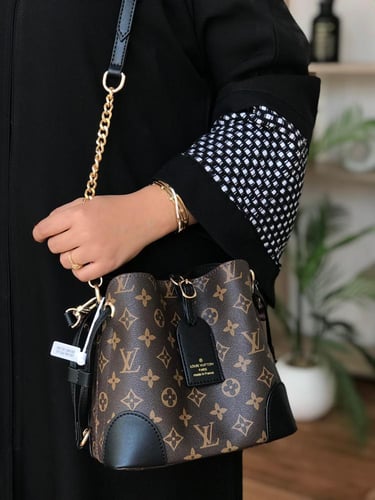 حقيبة لويس فيتون توت باق دلو ..