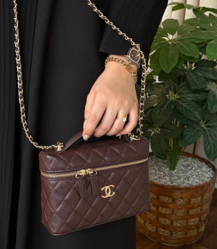 حقيبة شانيل ميني كلاسيك مطفي ..