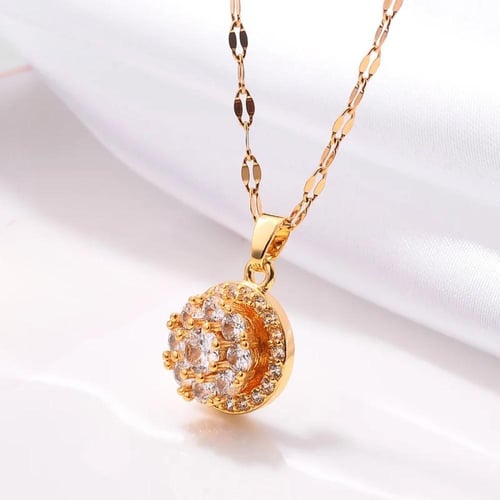 قلادة ذهبية مرصعه بالكريستال