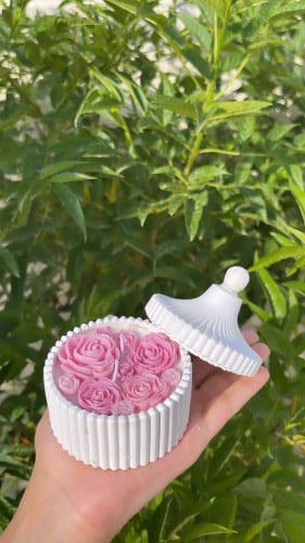 شمعة باربي بالورد