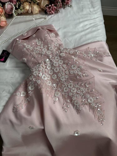 فستان سهرة ميكادو تطريز يدوي – فستان فخم بدون أكتا...