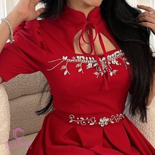 فستان سهرة أحمر مطرز بأكمام قصيرة فخمة
