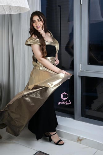 فستان سهرة أسود مع ذهبي راقي من كيوتشي CUTECCI