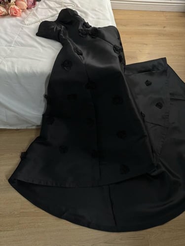 فستان اسود سهره ذيل ميكادو من كيوتشي CUTECCI