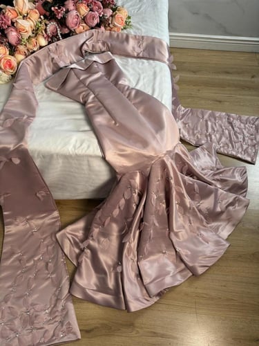 فستان سهرة لحمي تفته كوري دبل كلوش