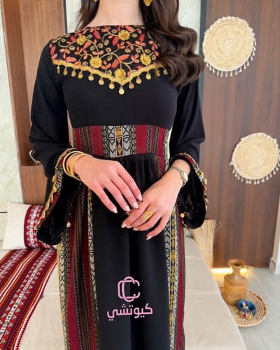 جلابية تراثية سوداء تطريز ألوان من كيوتشي CUTECCI