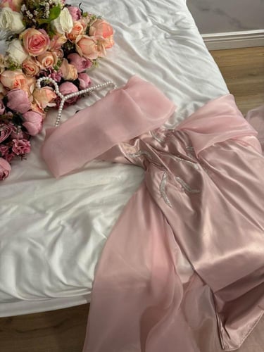 فستان سهرة لحمي مطرز – أناقة راقية من كيوتشي CUTEC...