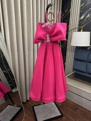 فستان سهرة فوشي باربي بتطريز فاخر