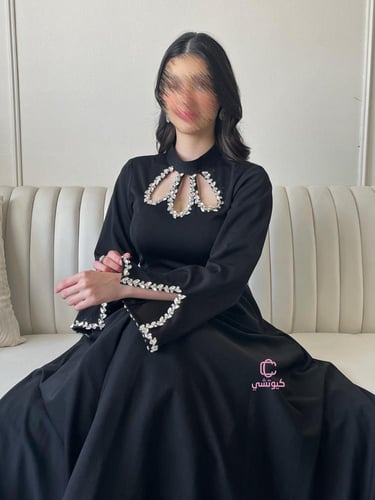 فستان اسود ساتر بتطريزات كريستالية | Cutecci