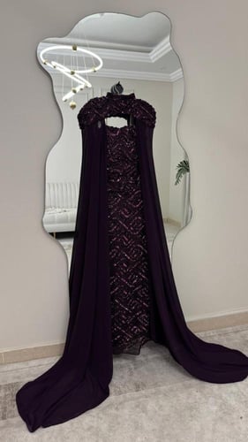 فستان سهره بنفسجي ملكي بتصميم كيب