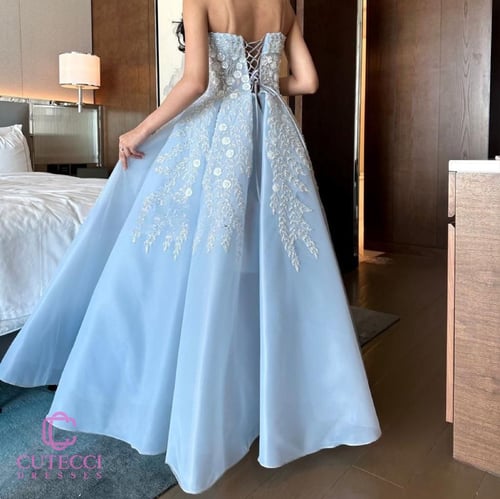فستان اخت العروس لون سماوي تطريز راقي