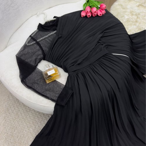 فستان سواريه أسود أوف شولدر أنيق