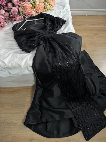 فستان سهرة أسود ميكادو مطرز خرز راقي – من كيوتشي C...