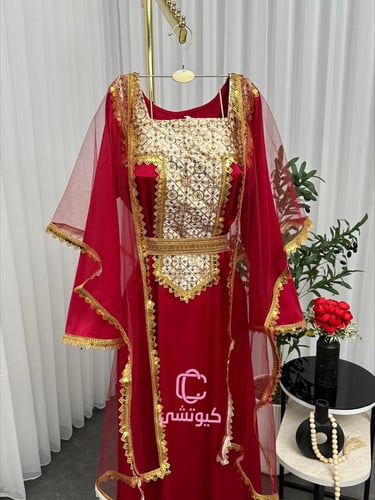 جلابية رمضانية فاخرة بلون أحمر ونقوش ذهبية | CUTEC...