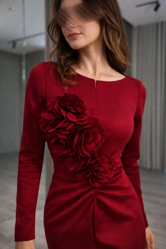 فستان سهرة أحمر كريب مورد من كيوتشي – لمسة فخامة و...