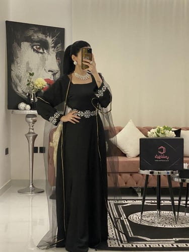 جلابية نسائية الملكة أسود مقلم | CUTECCI