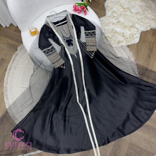 جلابية عسيرية مطرزة فخمة