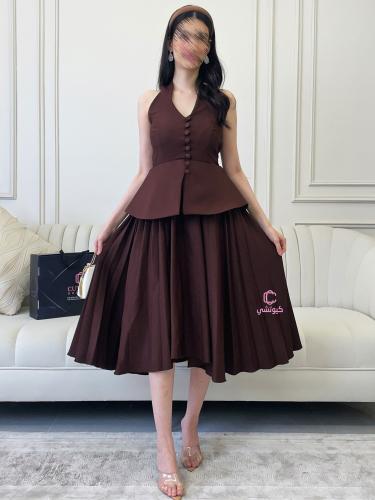 فستان بني ناعم بكسرات انسيابية | Cutecci