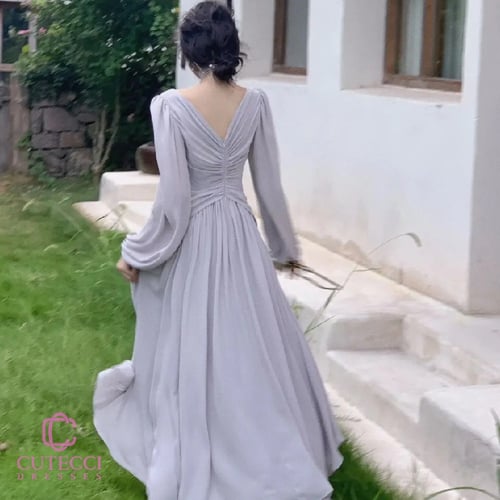 فستان شيفون ناعم بفتحة جانبية