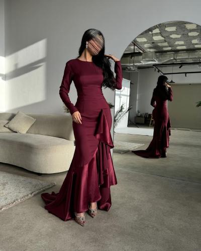 فستان عنابي ناعم ناري ذيل طويل من كيوتشي CUTECCI