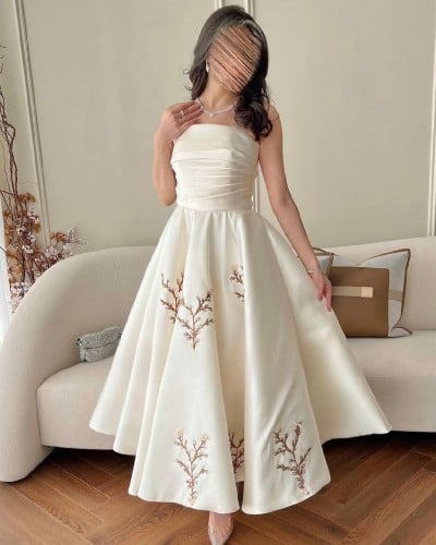 فستان سواريه اوف وايت ميكادو تطريز راقي