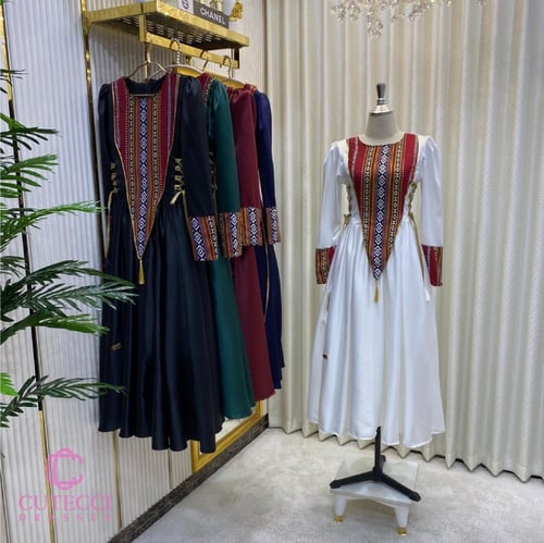 جلابية سعودية مطرزة أصيلة