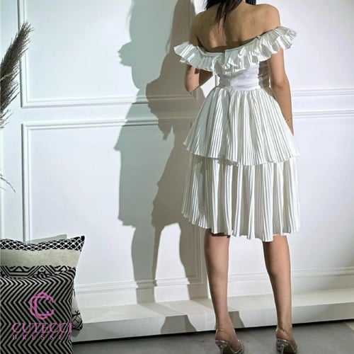 فستان سهرة سكري قصير فاتح رقيق من كيوتشي