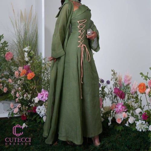 جلابيه زيتي بشت جزار برباط جانبي من كيوتشي