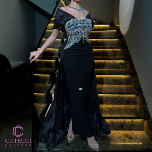 فستان سهرة أسود مطرز شك فخم