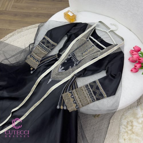 جلابية عسيرية مطرزة فخمة